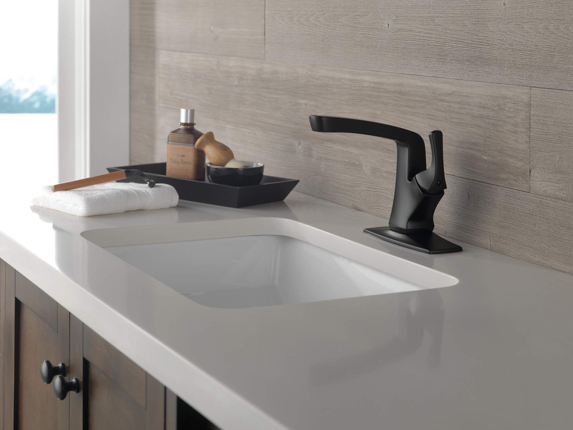 Delta Faucet Vesna - Grifo de baño de un solo agujero, níquel cepillado, mango único, montaje de drenaje, cierre de drenaje sin preocupaciones, níquel cepillado SpotShield 15789LF-SP