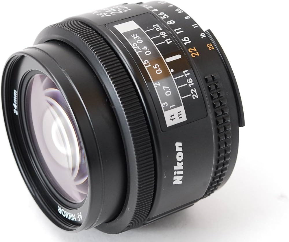 【極美品】ニコン Nikon AF NIKKOR 24mm F2.8 D Amazon.co.jp: Nikon ニコン AF NIKKOR 24mm F2.8 : 家電＆カメラ