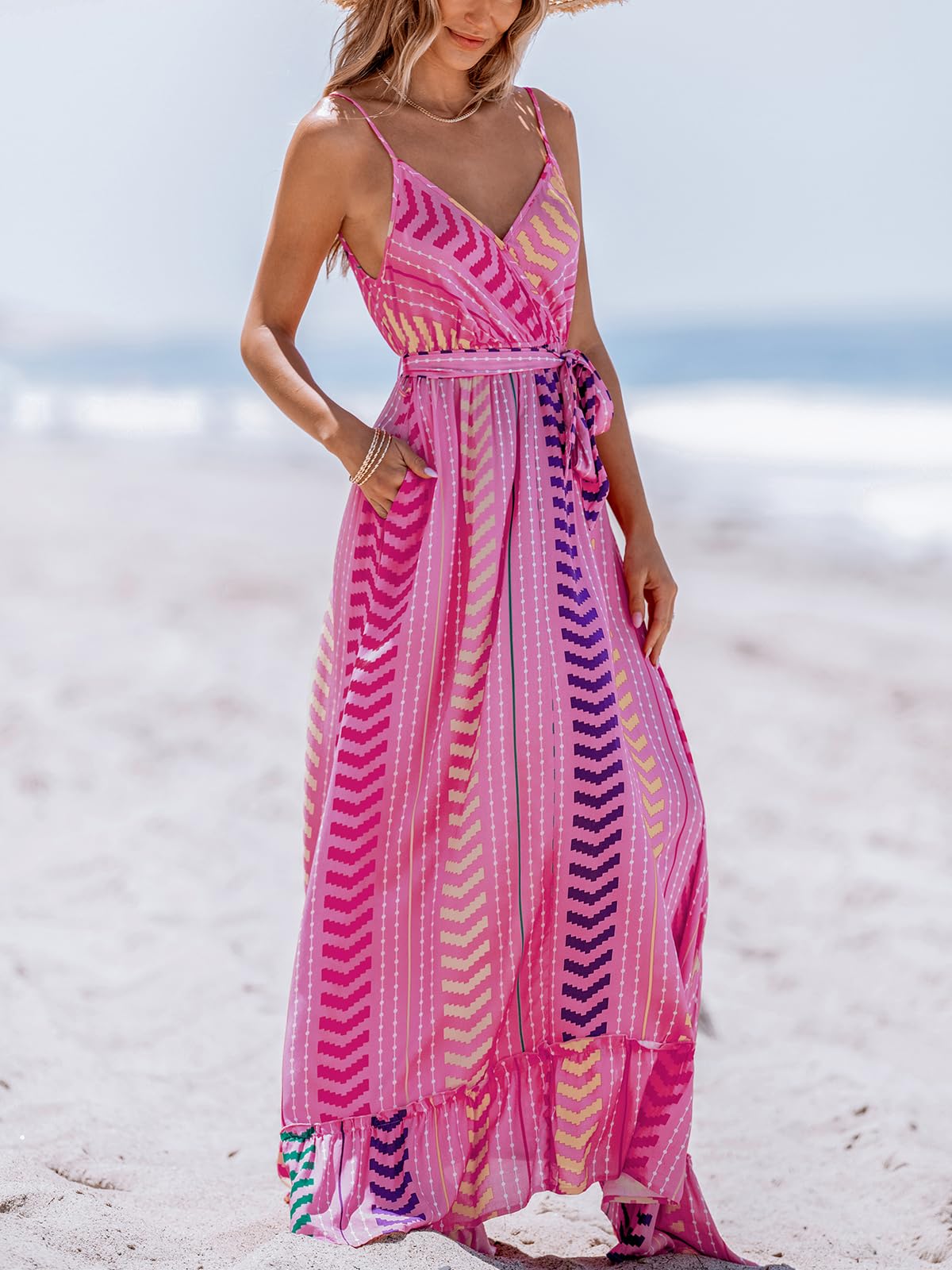 CUPSHE Damen Sommerkleid Boho V-Ausschnitt Ärmellos Maxikleid Spaghettiträger Freizeitkleid Rüschensaum Strandkleid mit Gürtel