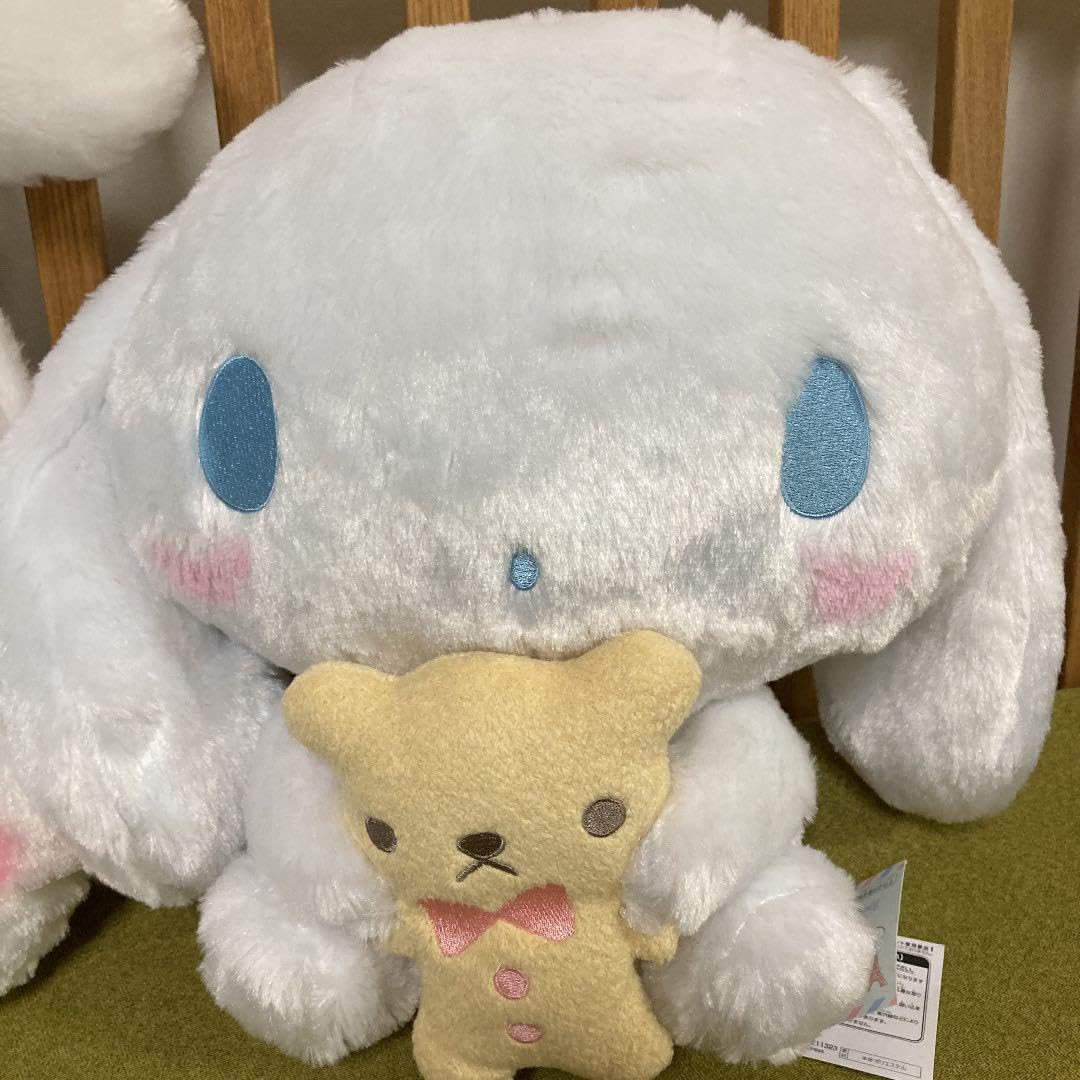 Amazon.co.jp: サン リオ シナモンロール BIGぬいぐるみクッション