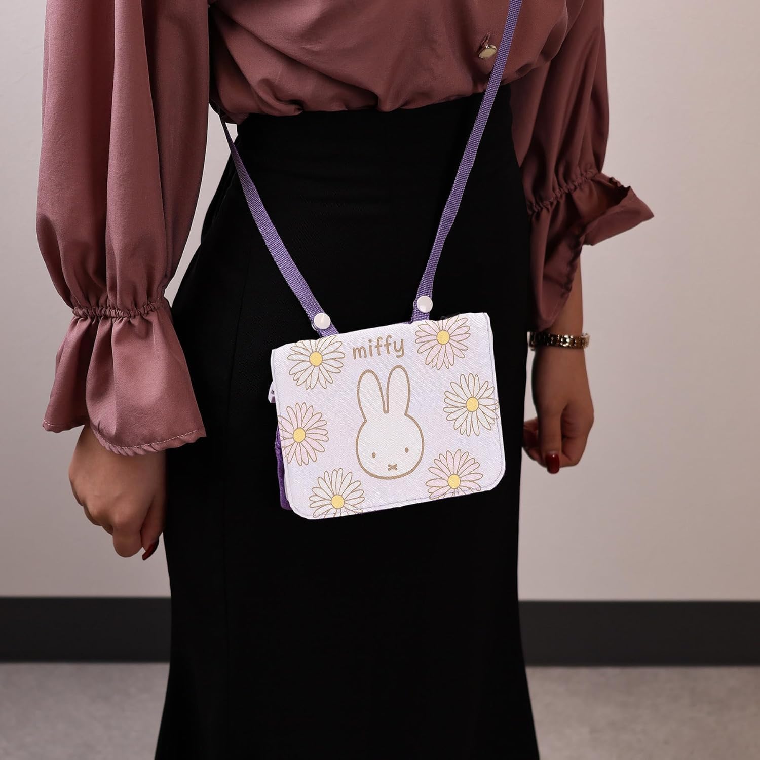 Amazon.co.jp: 丸眞 ポケットポーチ miffy ミッフィー マーガレット