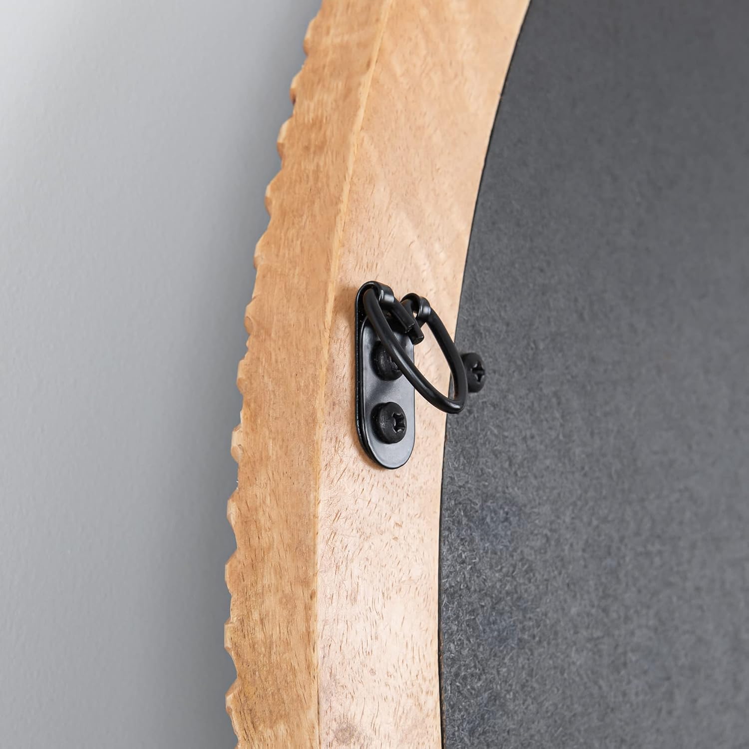 Best Home Fashion Antique Style Carved Round Wall Mirror 26 Inch Diameter, Bedroom Mirrors for Wall Decor, Decorative Round Wood Wall Mirror Living Room or Bathroom Vanity, Natural