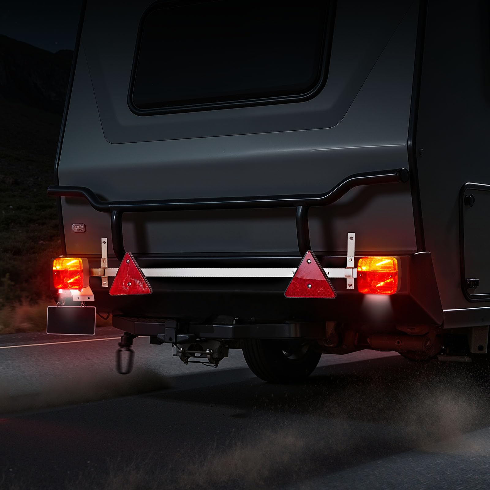 VEVOR Luces de Remolque, con Modos Luz de Freno, Giro, Trasera, Matrícula, Kit de Iluminación Impermeable y a Prueba de Polvo con Arnés de Cableado para Barco y Autocaravana, 1620 x 75 x 205 mm
