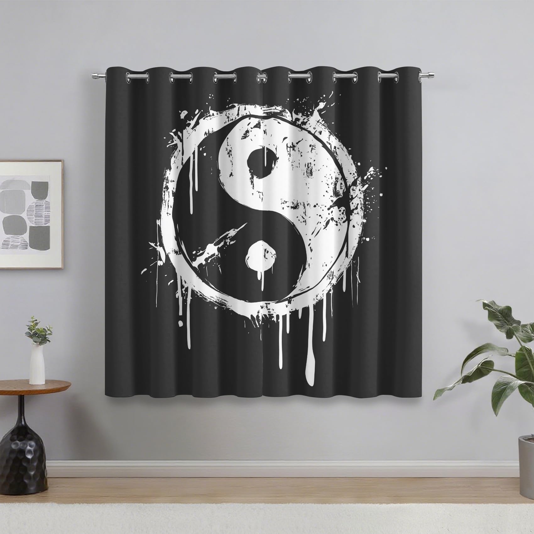Rideaux noir et blanc Yin Yang bloquant la lumière pour retrouver le sommeil en journée