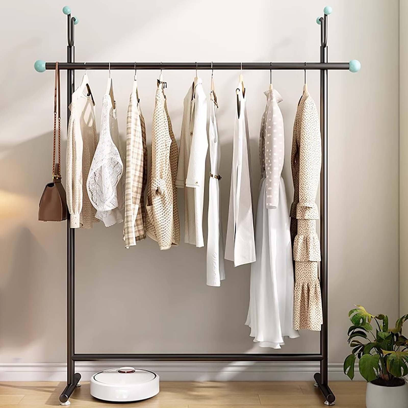 Tringle à vêtements industrielle pour remédier au manque de place dans votre dressing