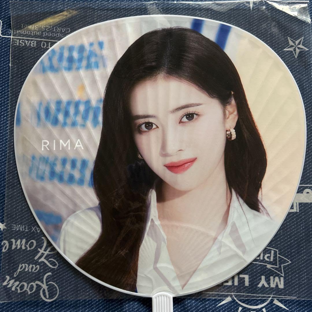 NiziU U リマ うちわ ﾊｰﾄうちわ【RIMA】・NiziU | Sony Music Shop・CD・DVD・ﾌﾞﾙｰﾚｲ