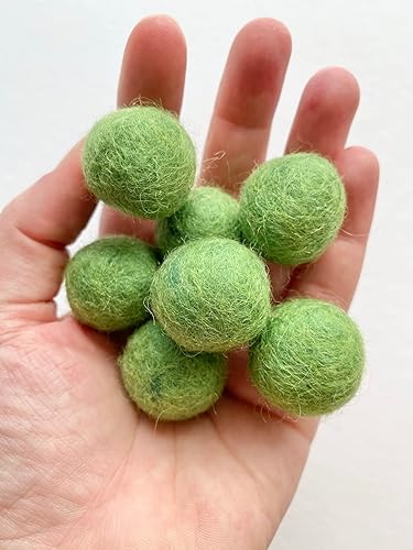 Miniatura 4 de 2.5 cm handmade felt balls - Bulk Quantity: 50 - Ombre of Greens: Dark Green, Forest, Grass, Lime, White - 100% Wool Poms for Crafting, Garland