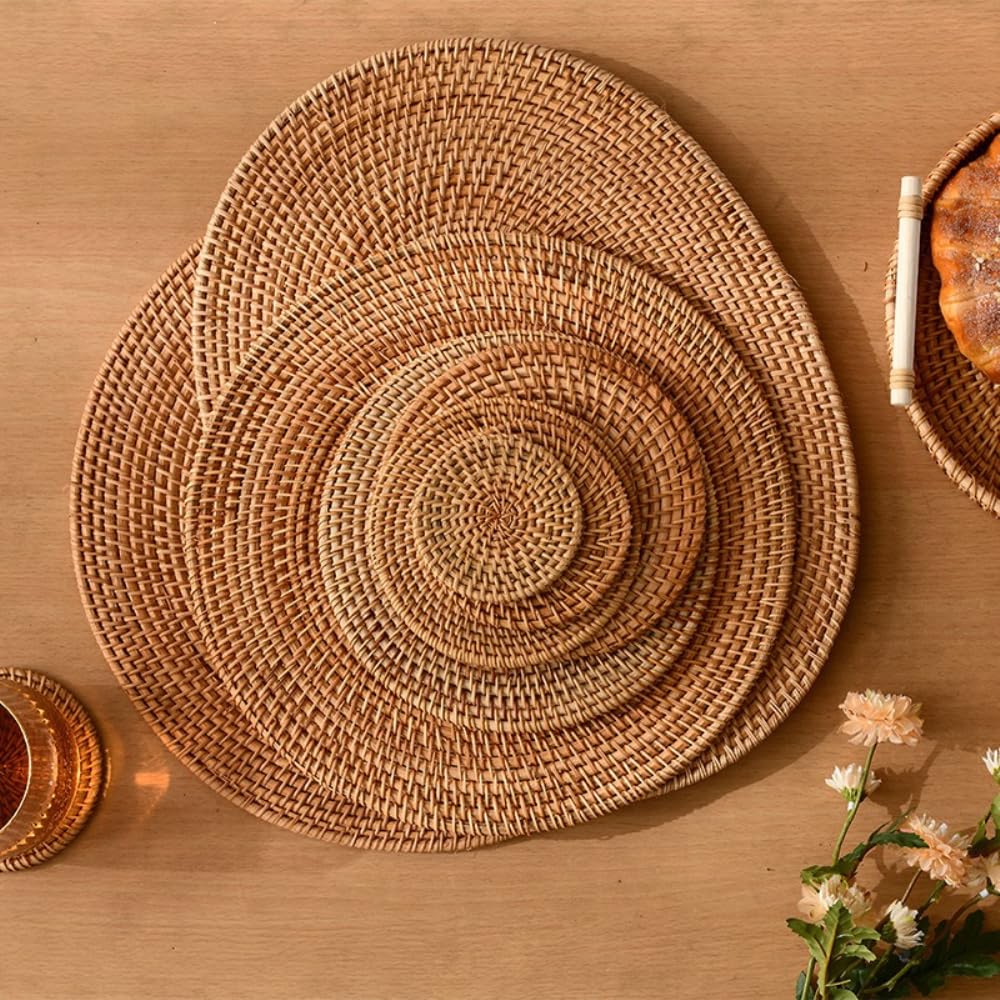 Rattan Untersetzer 2er Set handgefertigt,geflochtene Tischuntersetzer rund für Getränke Tassen Schüsseln Töpfe,hitzebeständig Platzdeckchen Boho Tischdeko für Zuhause Küche Esstisch,Kaffee,35cm