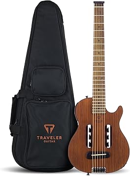 جيتار Traveler Guitar Escape Mark III Mahogany Acoustic | جيتار صوتي محمول مع مكبر صوت مدمج لسماعات الرأس | جيتار كامل بدون رأس بمقياس 25.5 بوصة | حقيبة حفلات موسيقية مخصصة متضمنة