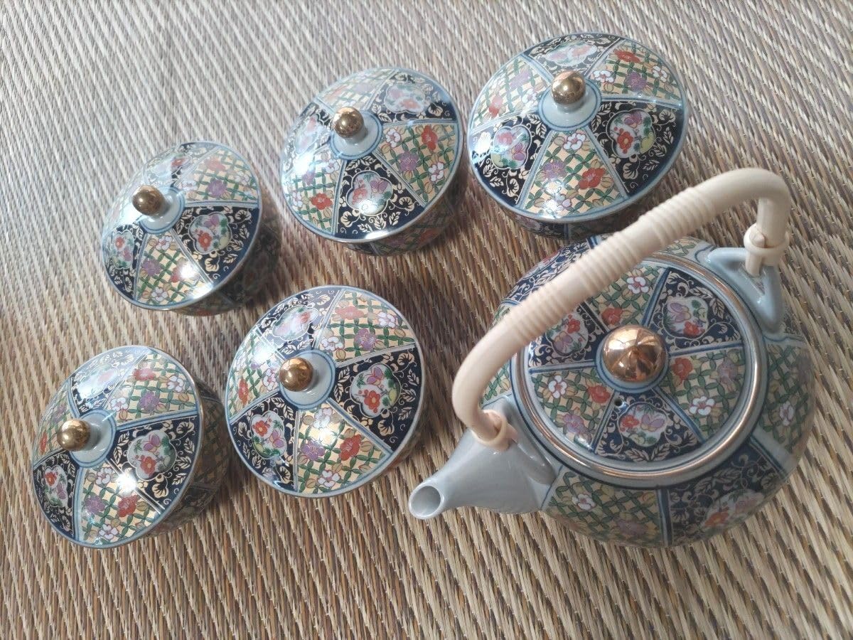 2272 有田焼 瑞窯 茶器セット　急須1客　湯呑蓋付5客　金彩 2272 有田焼 瑞窯 茶器セット 急須1客 湯呑蓋付5客 金彩 【公式通販】