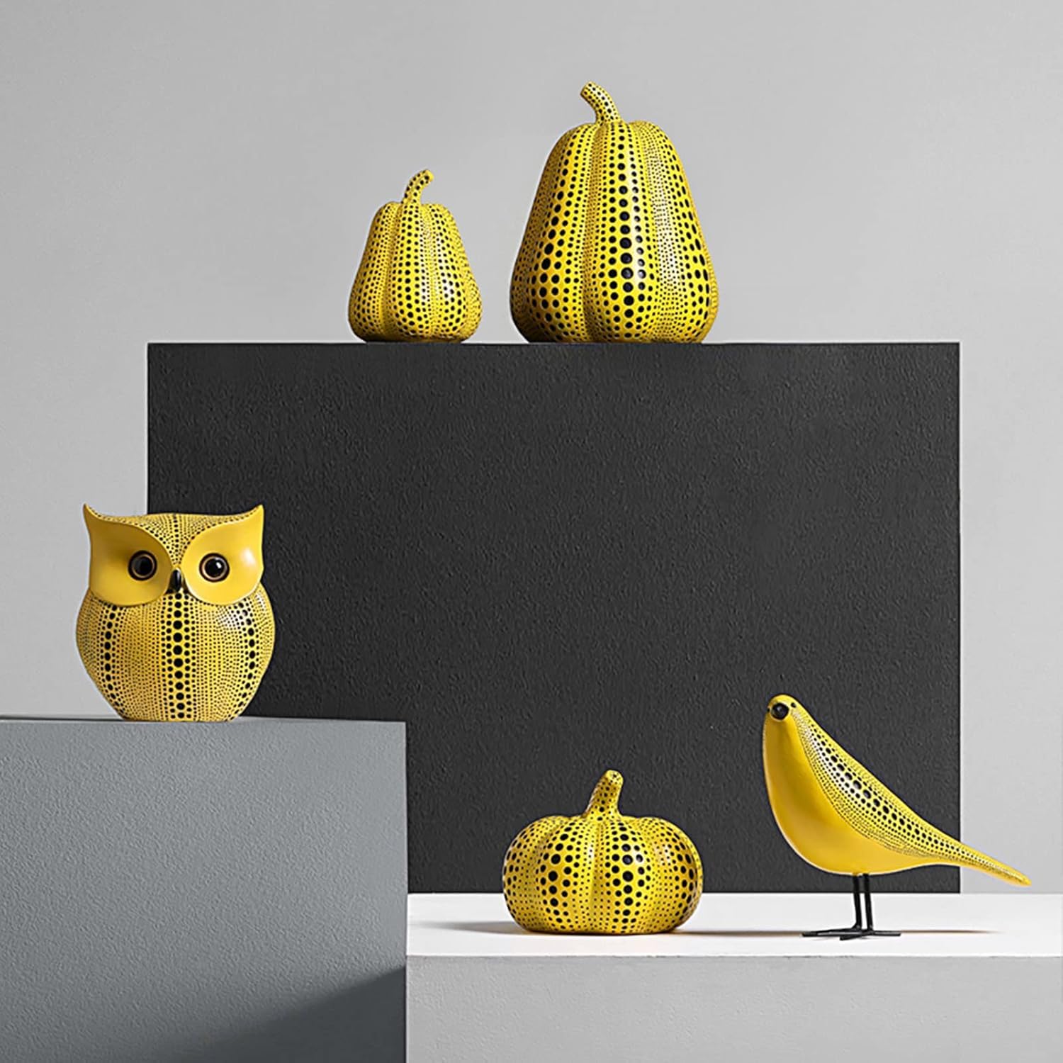 Wystrój biura domowego statuetka artystyczna, rzeźba z żywicy w kształcie dyni na biurko, nowoczesny element dekoracyjny, 20,5 x 16 cm