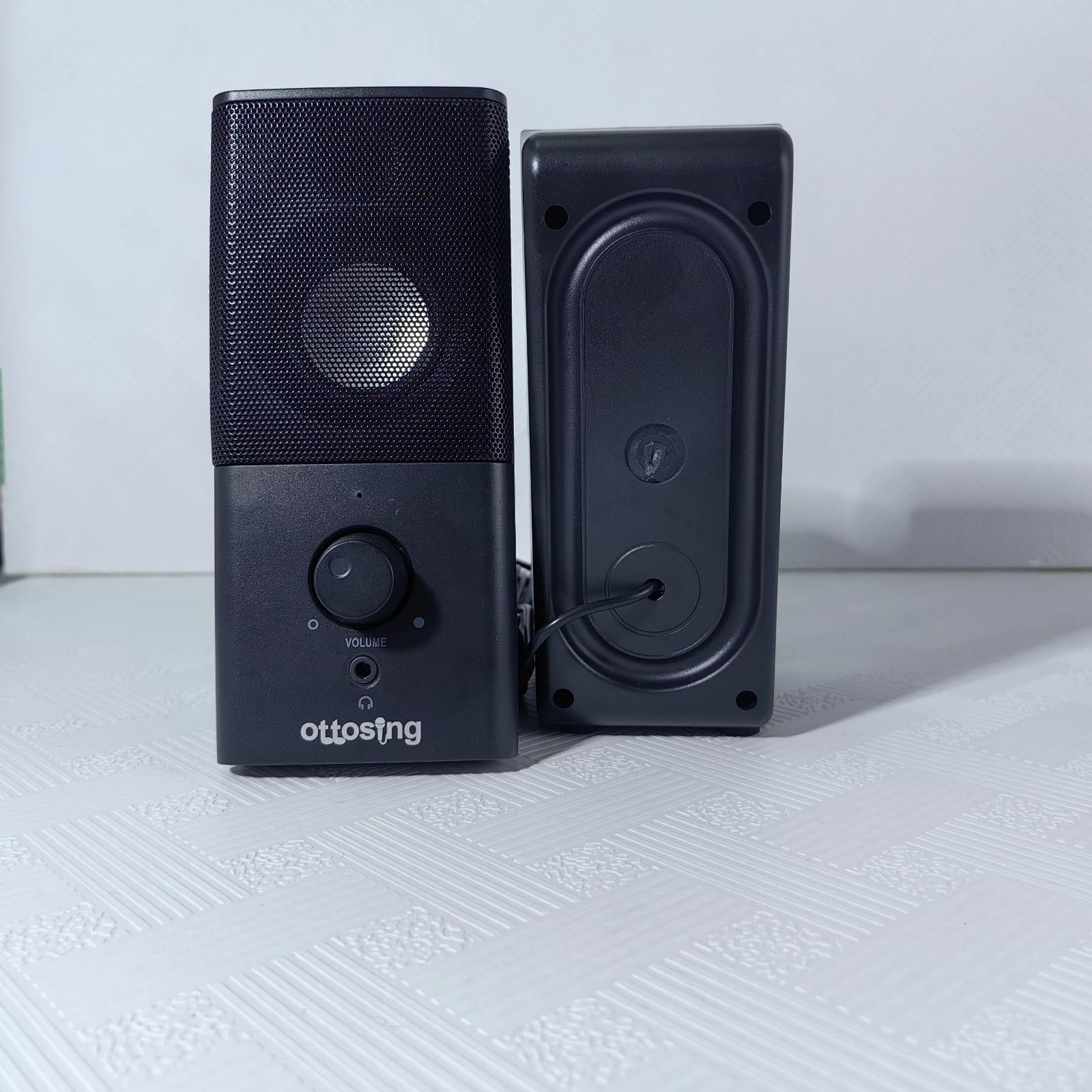 H21 - Altoparlanti classici per computer desktop, suono stereo completo, alimentazione USB, altoparlante da gioco con AUX da 3,5 mm multimediale per laptop/desktop/tablet/telefono
