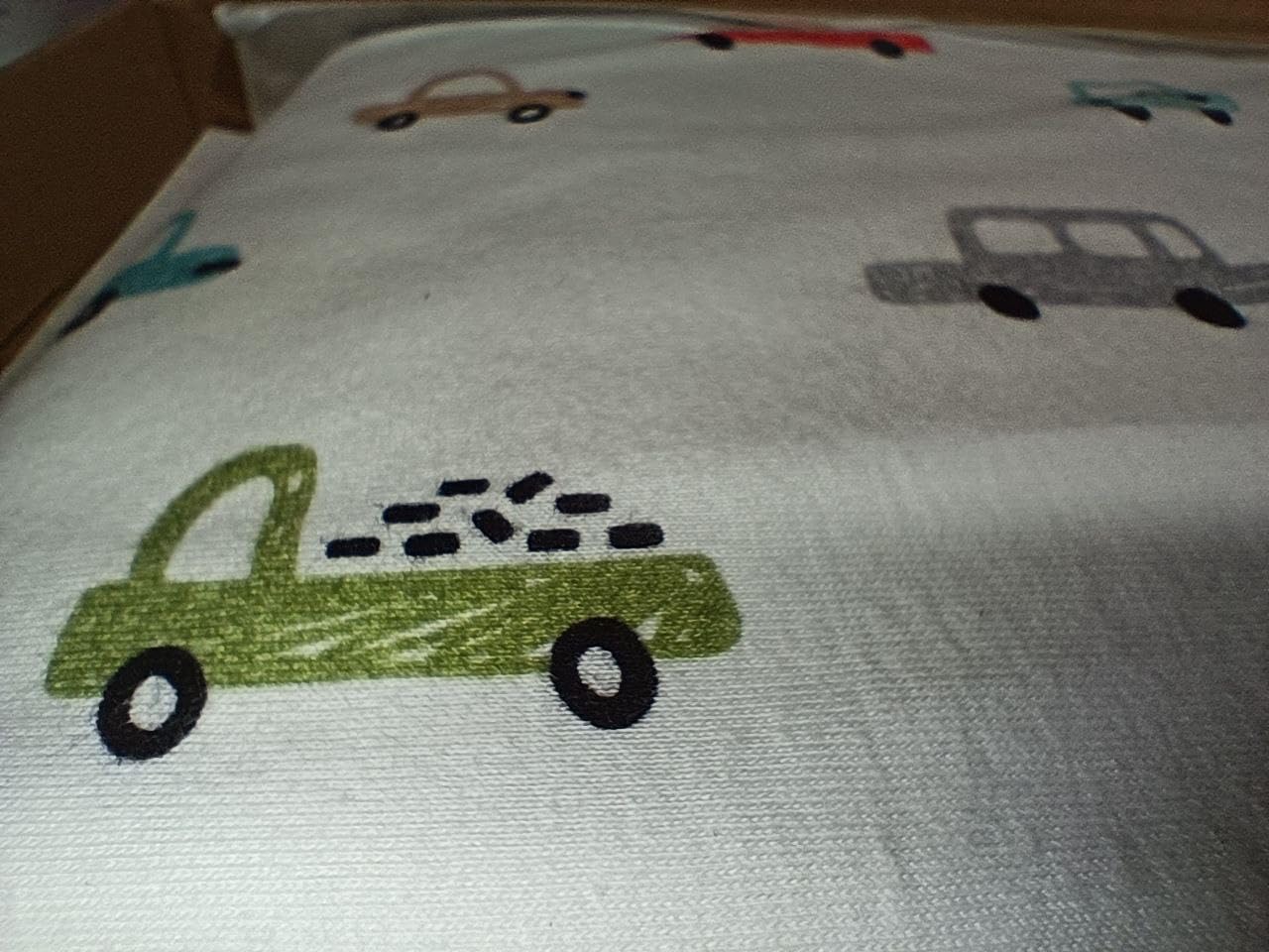 "La Sábana Mágica de Bisoo" Sábana Bajera Ajustable Top Impermeable 2en1