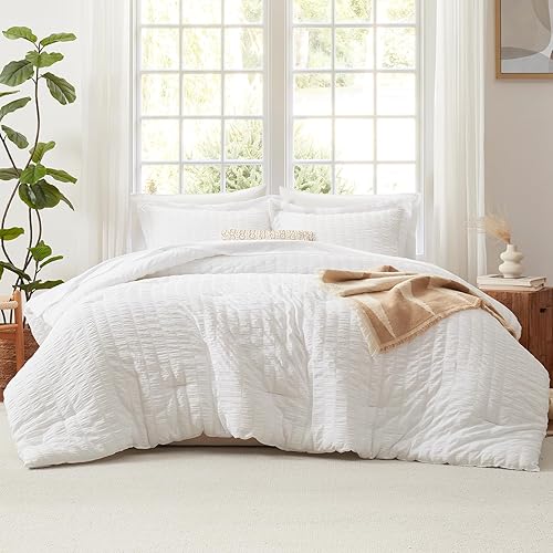 Miniatura 3 de CozyLux Juego de edredón de sirsaca tamaño California King con sábanas, ropa de cama blanca en una bolsa, 7 piezas, juegos de ropa de cama tamaño