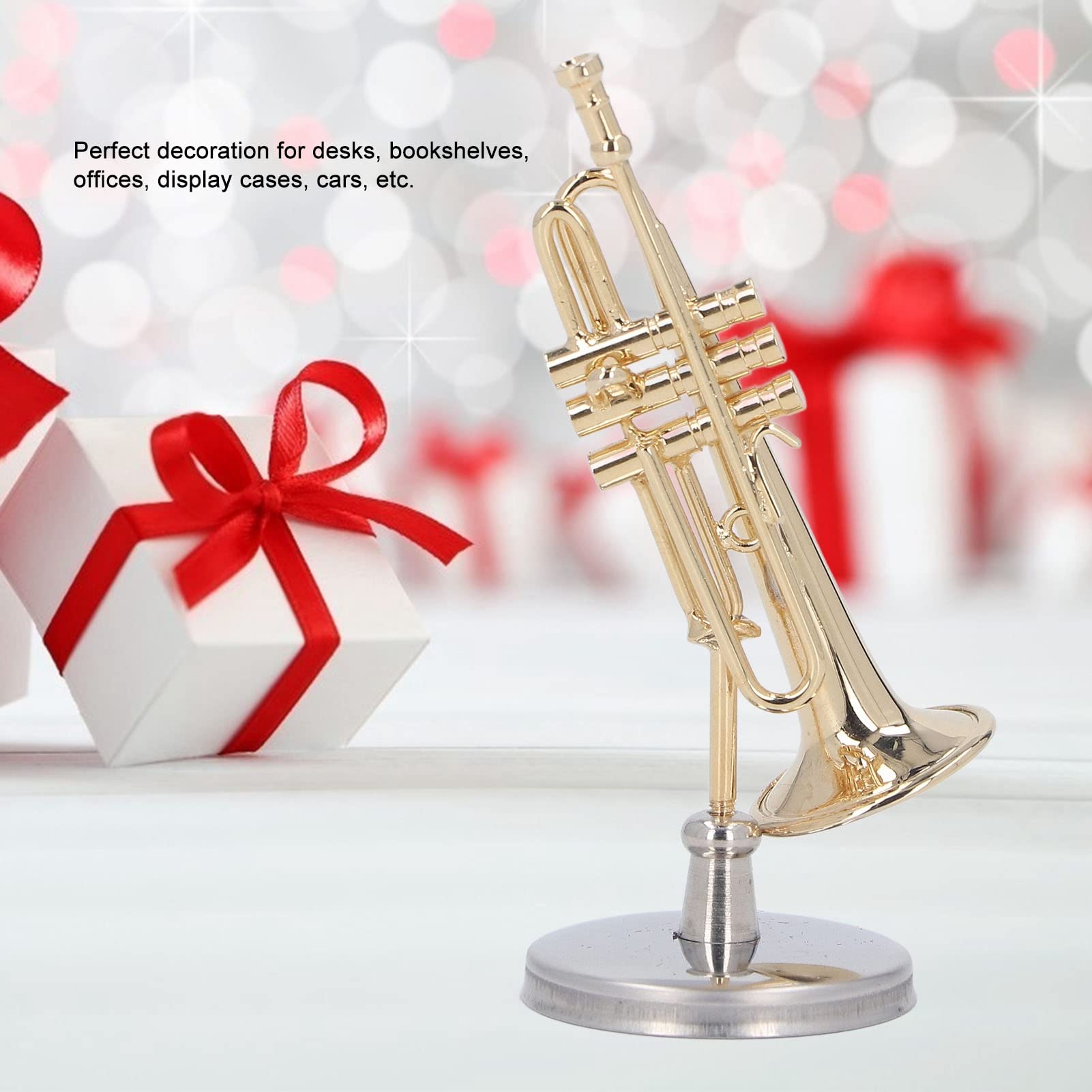 De Oude Gouden Trompet Van De De Jachthoorn Concept Messings Muzikaal Instrument Decoratief Element Voor Promoaffiche Banner 109842109
