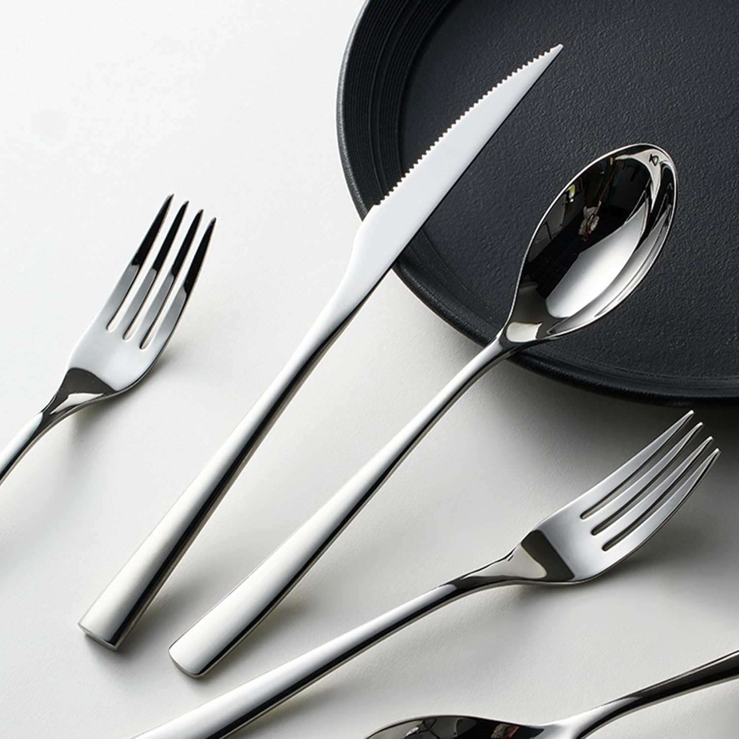 Mirror-Polished Silverware Set,18 Piece Flatware Set for 6, Cutlery Sets, Heavy-Duty Utensil Set for Wedding Receptions, Holiday Dinners, Camping and Daily Table Use