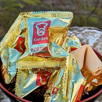 25 Traditional Fortune Cookies Individually Wrapped – Crisp Golden Biscuits with English Messages – Ideal for 2026 Lunar New Year, Wedding Favours and Party Bags
