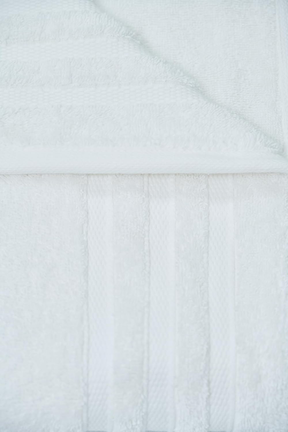 Luxury Bath Towels, 4 Piece Extra Large Bath Towel Set (30x58 Inches), 100% Organic Turkish Cotton, Highly Absorbent, Quick Dry, and Plush Turkish Bath Towels for Bathroom (White)