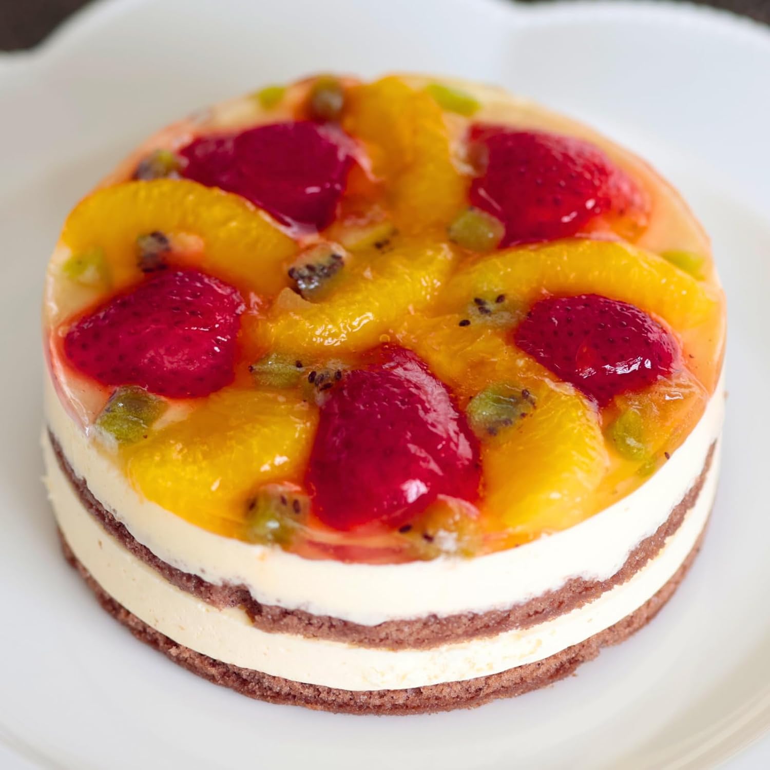 Pâtisserie BOIS パティスリーボワ フルーツプリンムースケーキ オレンジ 苺 キウイ ムース 約１２cm 4号 チョコスポンジ 冷凍３か月 冷蔵３日 賞味期限