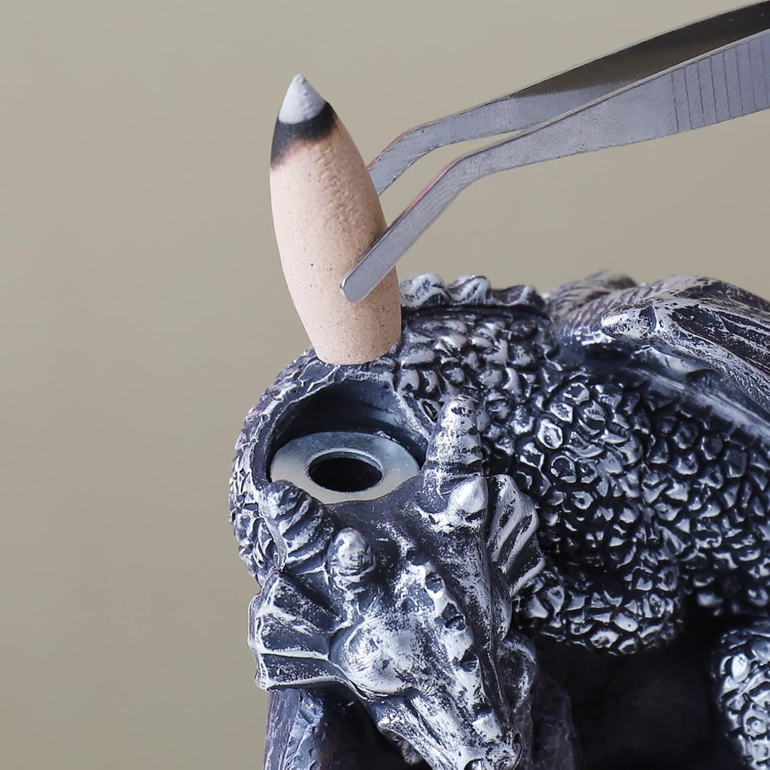 Dragon Backflow Incense Holder Waterfall Incense Burner, with 100 Backflow Incense Cones,1 Mat,1 Tweezers，Aromatherapy Ornamental for Home Office Yoga （Silver Dragon）