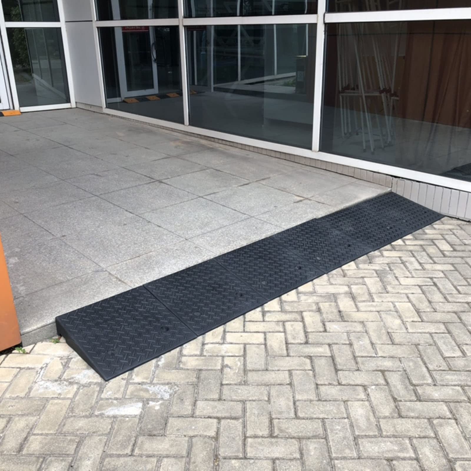 Rampe De Trottoir Portable 50x27x7 Cm - PVC Robuste, Capacité 3 Tonnes, Pour Voiture, Fauteuil, Moto