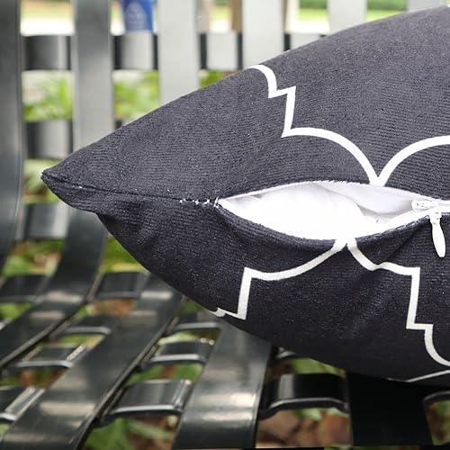 Miniatura 4 de Juego de 4 fundas de almohada negras de 18 x 18 pulgadas, diseño de flor triangular con cita para el hogar, fundas de almohada de terciopelo suave