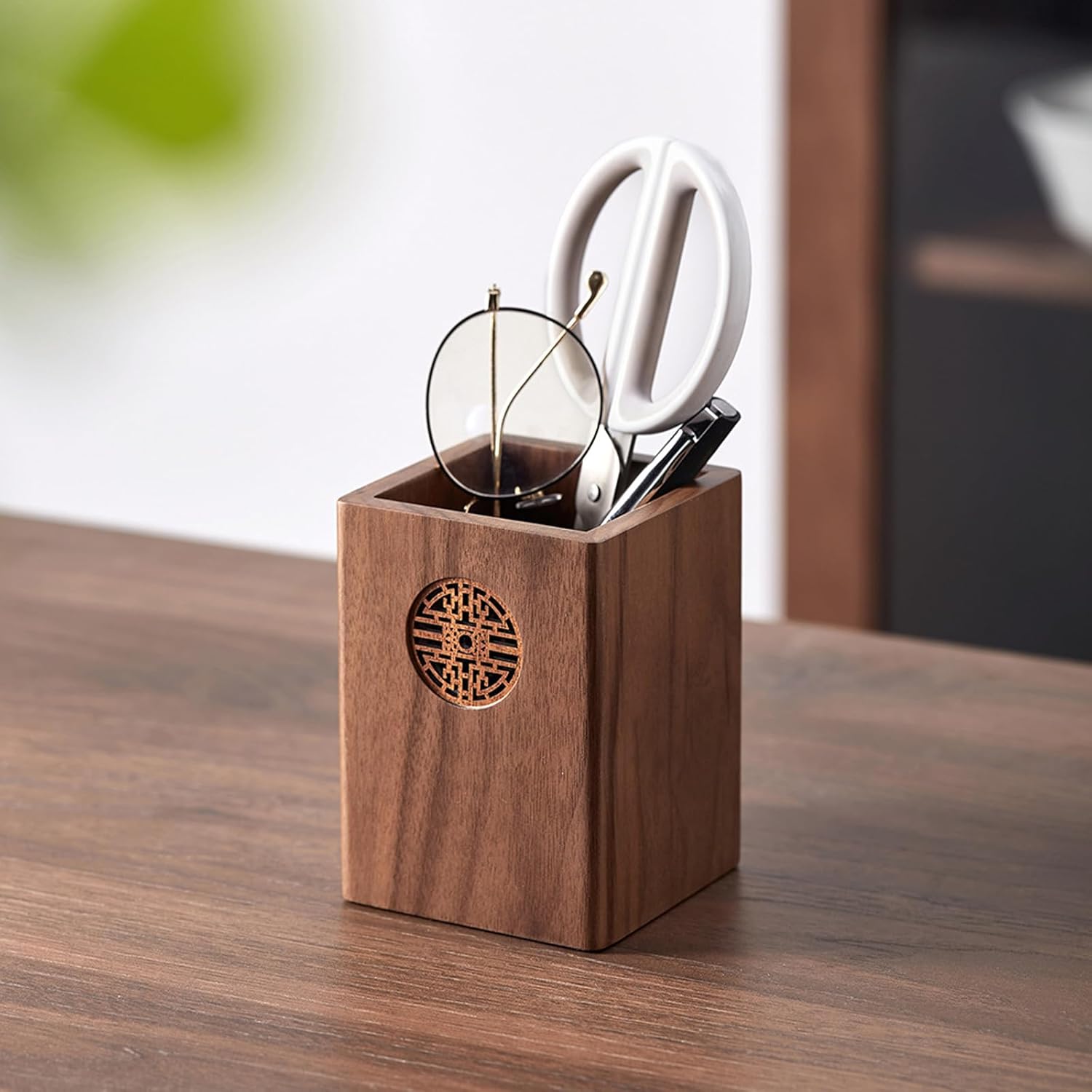 Wooden Pen Holder, Square Pen Holder, Desk Storage Box, Black Walnut, Handmade, Suitable for Stationery, Makeup Brushes, Desks, and Offices