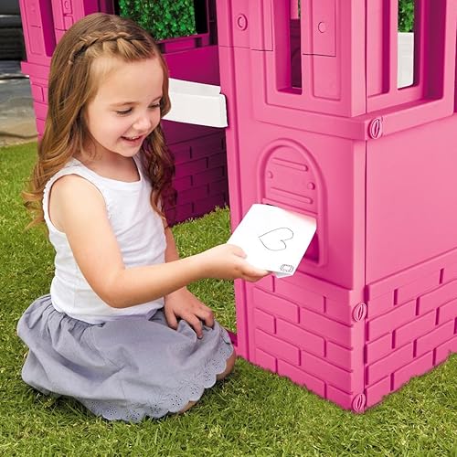 Miniatura 7 de Little Tikes Cape Cottage Casa de Juegos de Princesa de Fantasía para Niños, Interior y Exterior, con Puertas y Ventanas Funcionales, para Niños Rosa