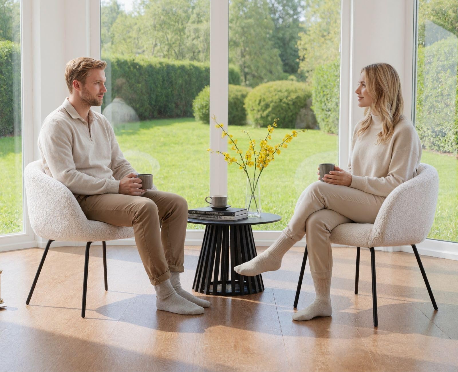 chairus Schminktisch Stuhl aus Kunstfell Loungesessel Schlafzimmer, Moderne Cocktailsessel mit Metallbeine Polsterstuhl für Wohnzimmer, Weiß