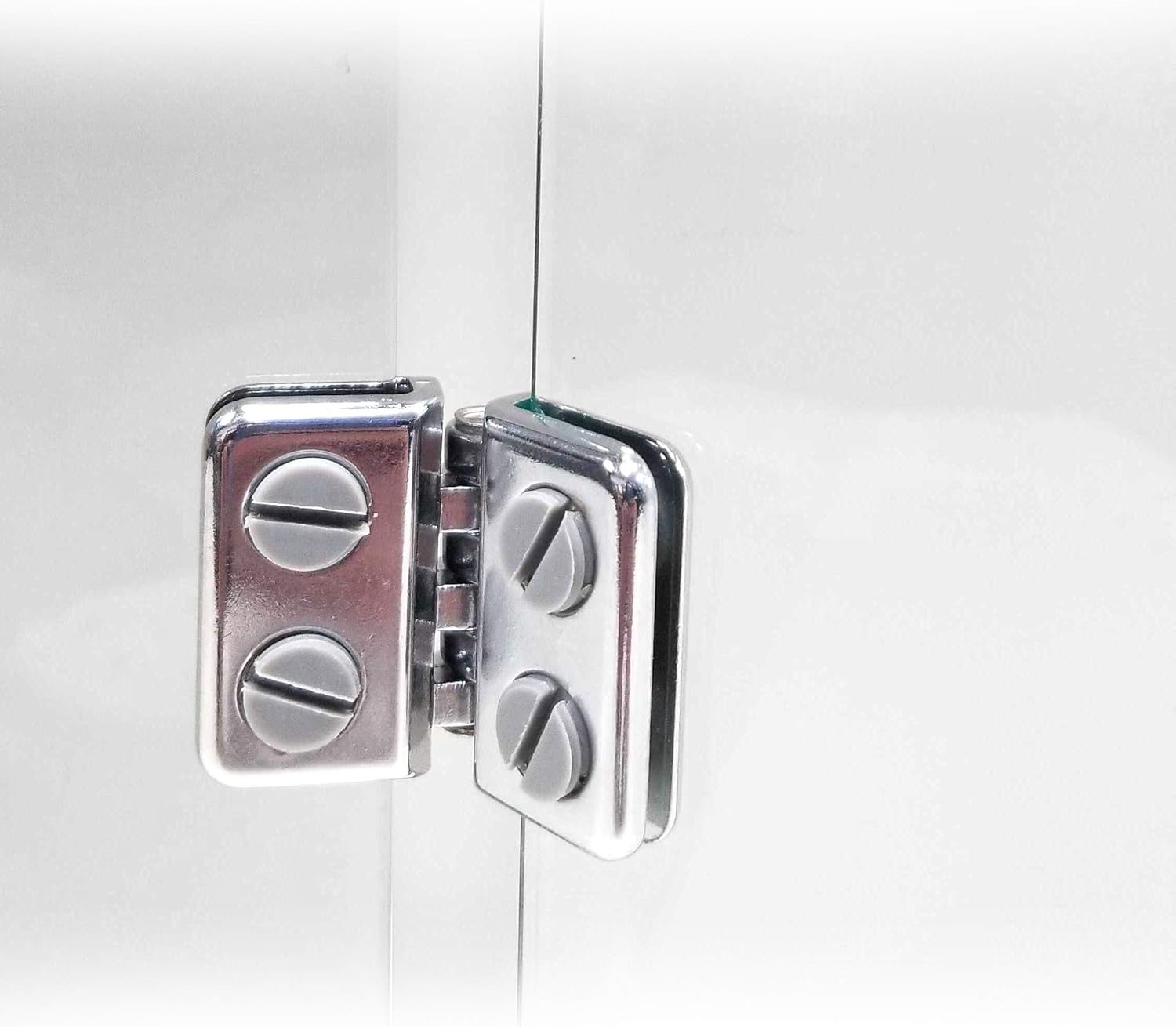 Glass Display Connector with Hinge, Hinged 2 Way Joiner for Glass & Plexiglass Panels up to 3/16" Thick, Made of Metal, Chrome Finish, 25 Pack