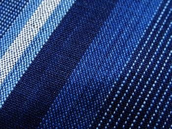 松阪木綿正藍染反物・縞・入手困難色・12ｍ保証・ワイド巾・新品 Amazon.co.jp: ＜銀の斧＞松阪木綿正藍染反物濃い藍色色12m保証