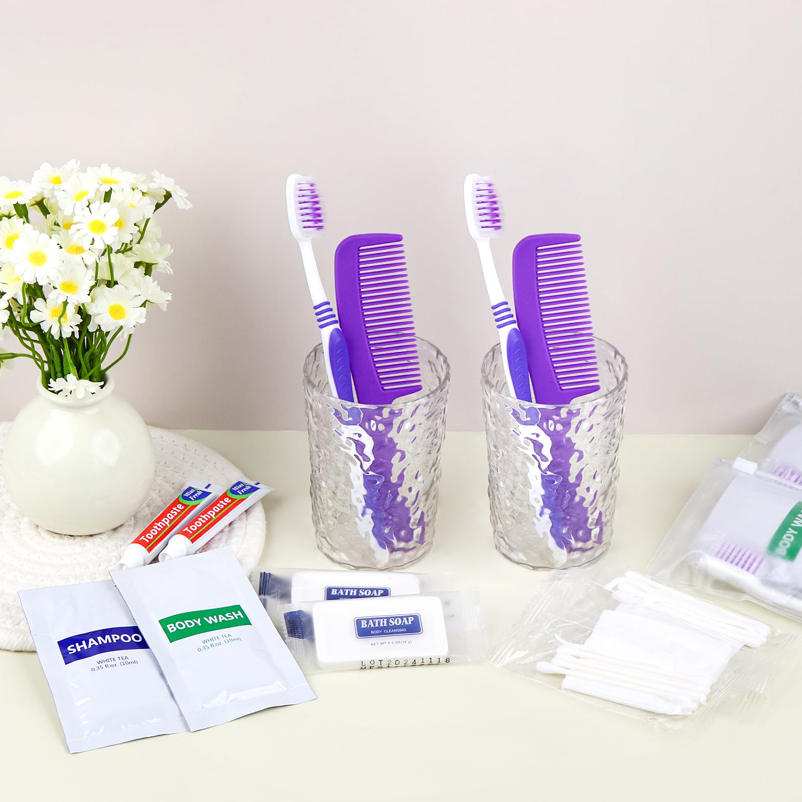 Confezione da 50 kit igienici, kit da toilette sfuso, confezionati singolarmente, kit igienico usa e getta da viaggio, forniture per la cura dei senzatetto, adatto per hotel, campeggio, viaggi