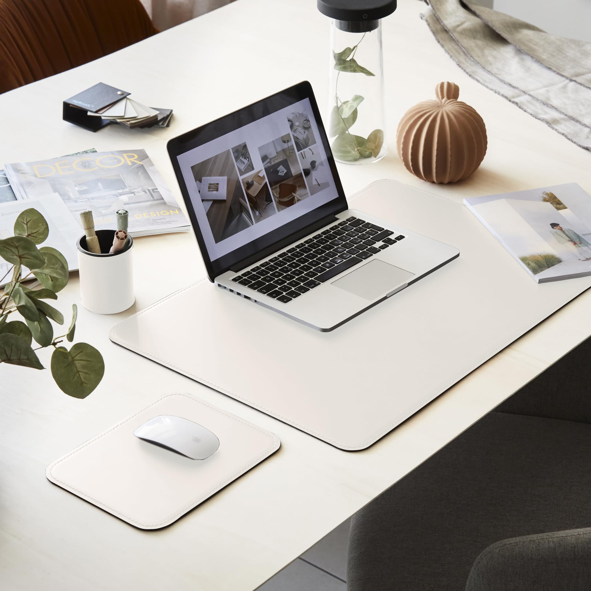 Eglooh - Herms - Mouse Pad in Cuoio Bianco cm 25x20 - Tappetino Mouse per Scrivania e Ufficio con Cuciture Artigianali e Angoli Arrotondati - Made in Italy