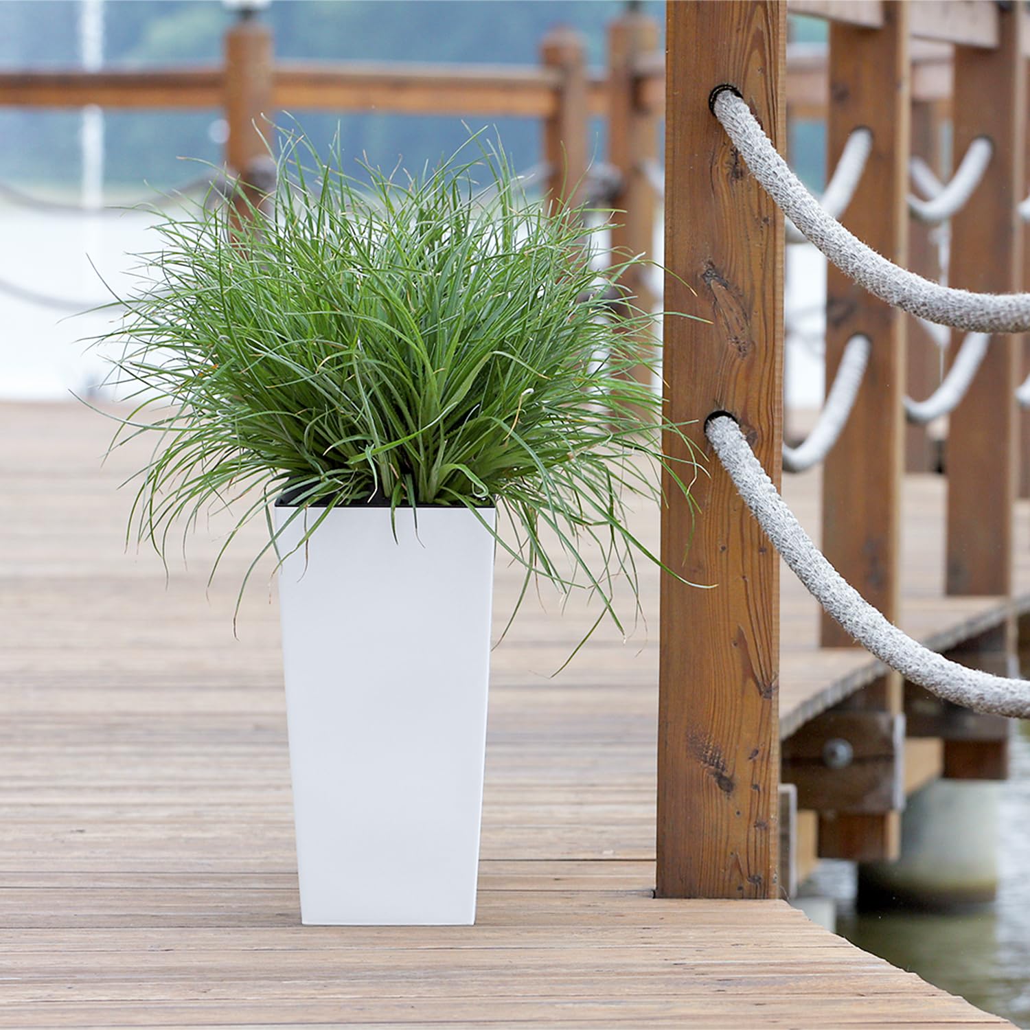 VEVOR Lot De 2 Jardinières Hautes 66,5cm – Plastique PP, Roulettes, Drainage, Blanc, Pour Intérieur/extérieur