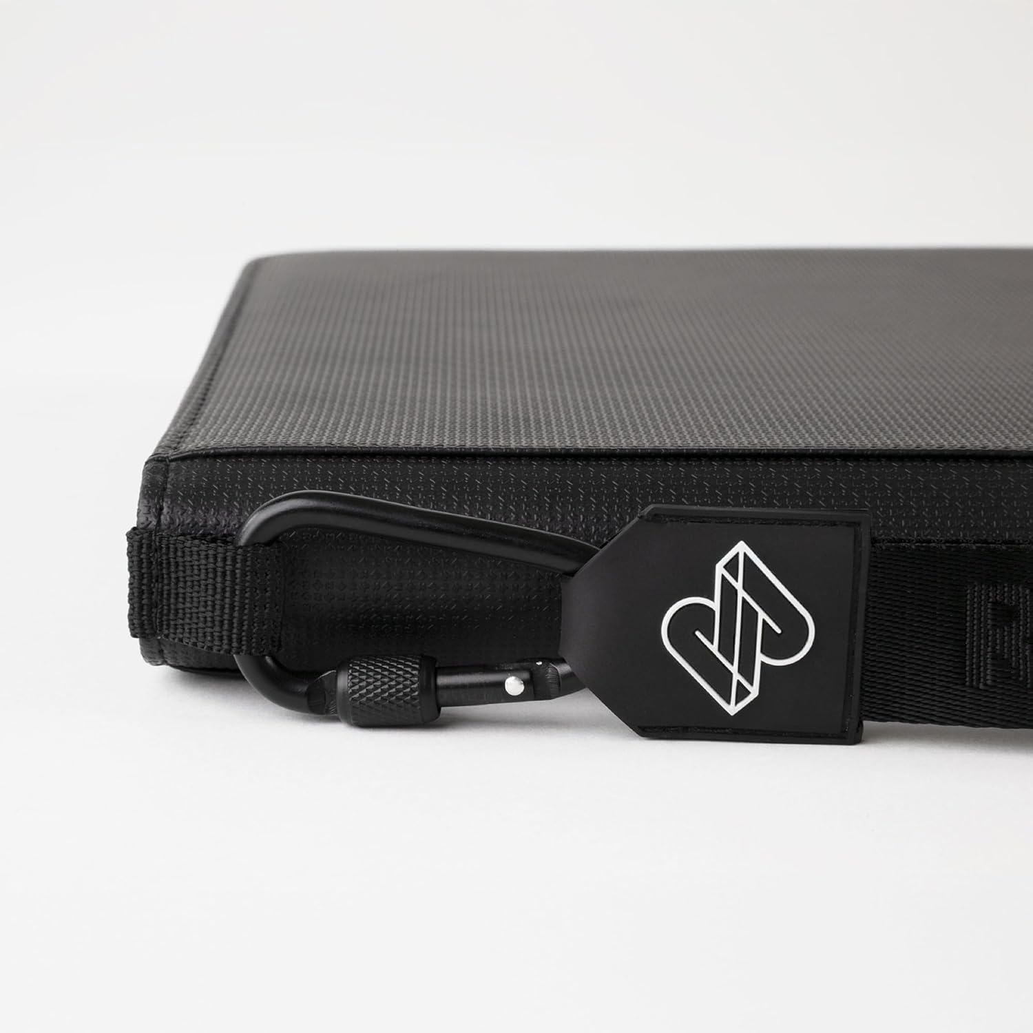 ZipBinder360, Premium 9 Pocket Trading Card Collector's Binder with 360 Slots, Side-Loading Sheets, and All-Around Zipper, Black