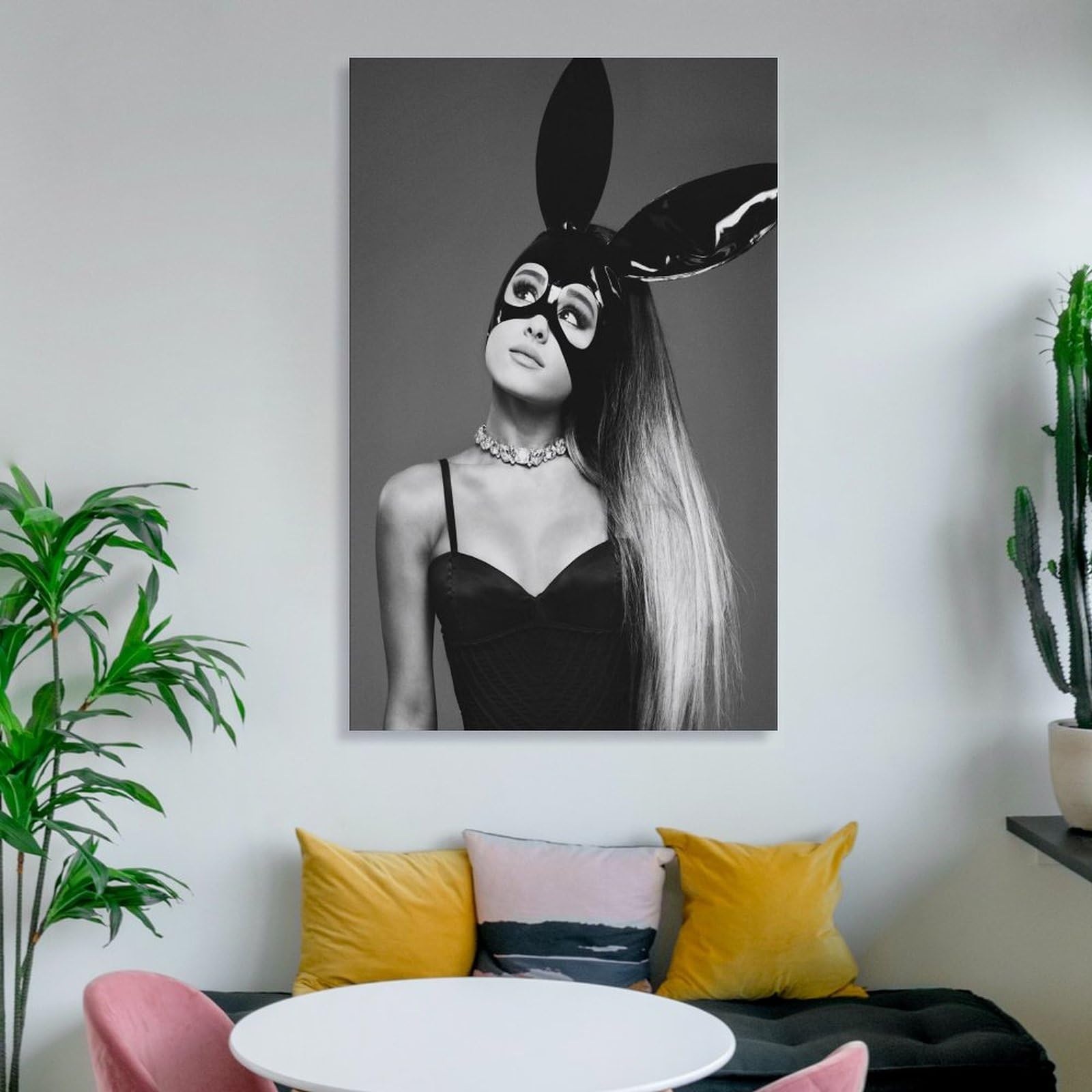 Amazon.co.jp: 音楽歌手Ariana Grande アリアナ・グランデグッズ