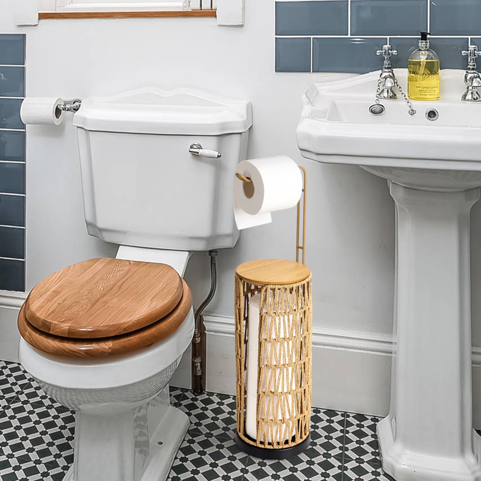 Distributeur de Papier Toilette Autonome Rangement avec étagère, Distributeur de Papier Toilette de Salle de Bain Debout, Rangement de Papier Toilette en rotin Boho pour 4 Rouleaux de Papier Toilette
