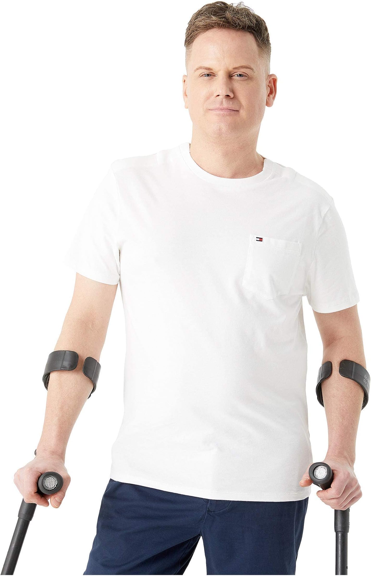 Tommy Hilfiger Men's Adaptive Pocket T Shirt With Magnetic-buttons at Shoulders