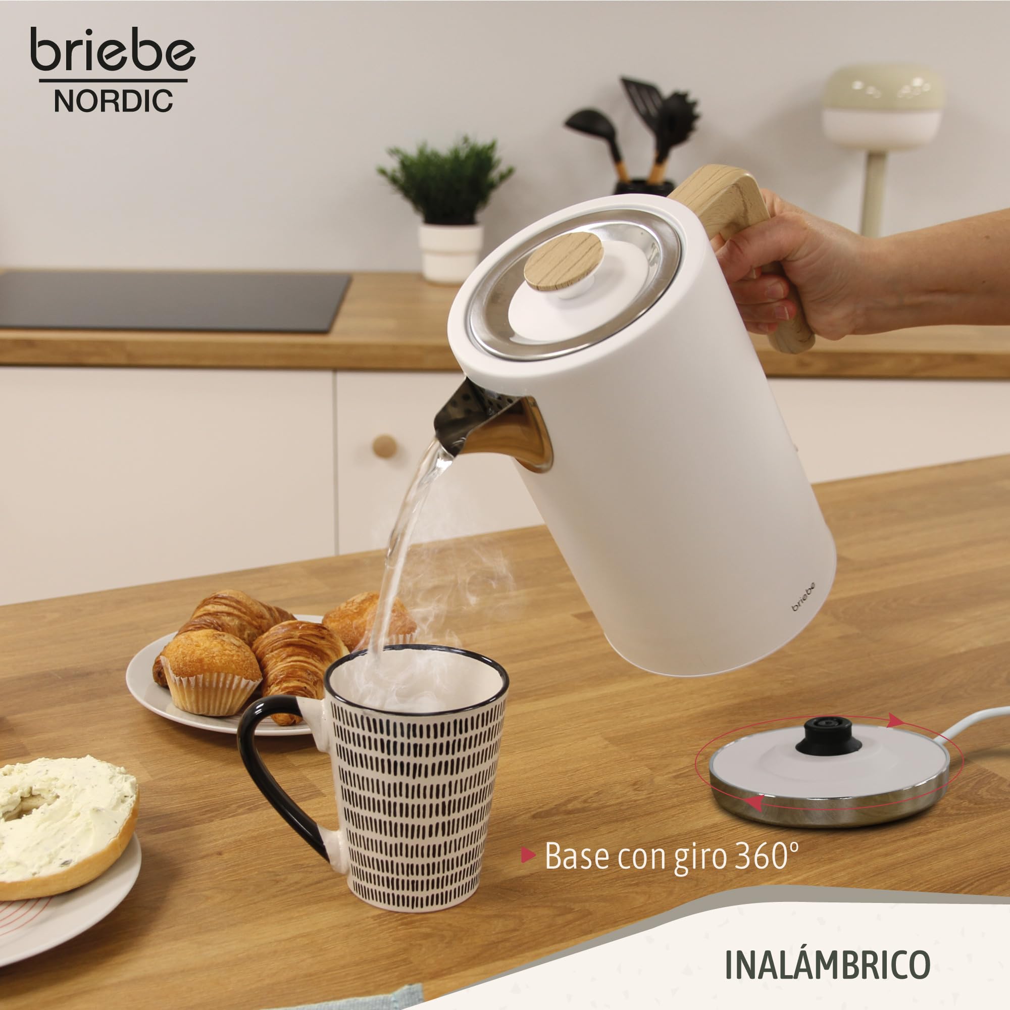 briebe Nordic Hervidor Agua Eléctrico 1,7L Inalámbrico, Tetera Infusiones 2200W Ebullición Rápida, Libre BPA, Base 360°, Controlador Strix, Apagado Automático, Diseño Nórdico, Asa Efecto Madera Blanco