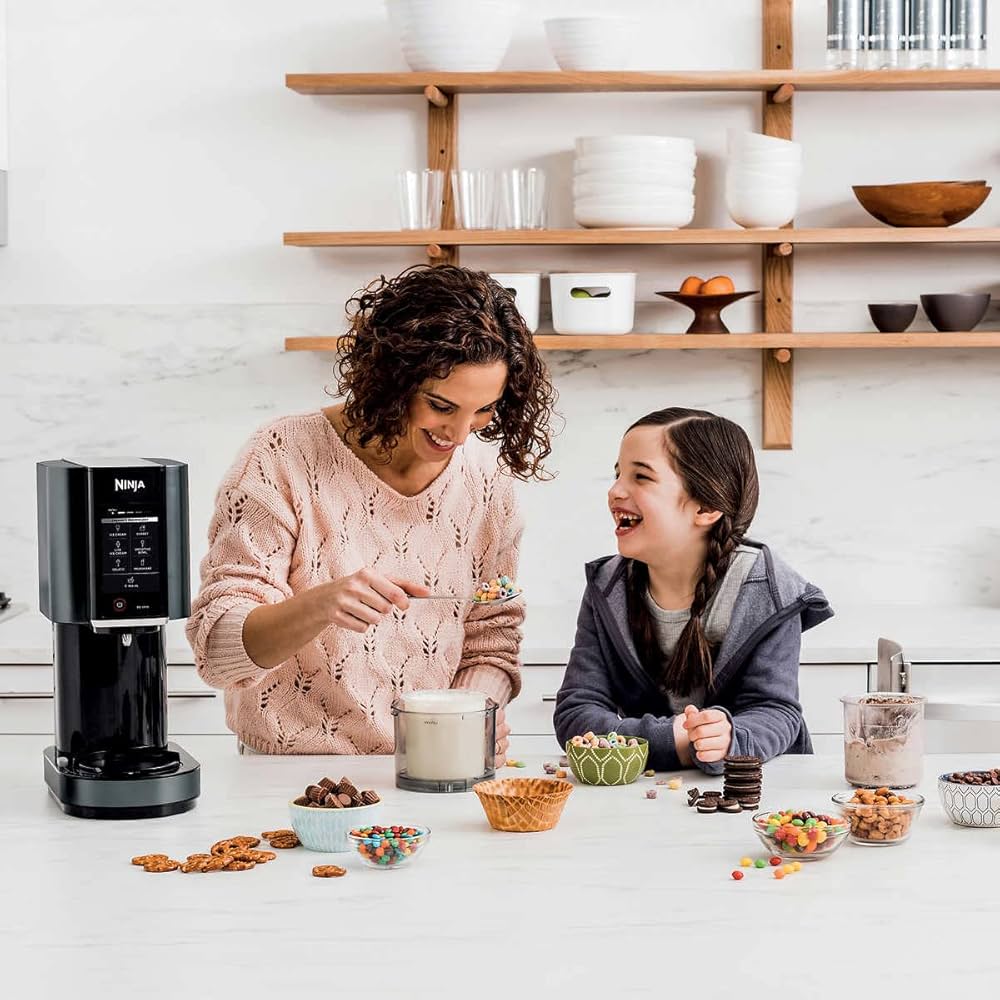 Ninja creami NC 302 アイスクリームメーカー Ninja CN302CO CREAMi Ice Cream Maker, for Gelato, Mix-ins