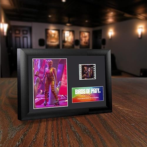 Miniatura 5 de Trend Setters DC Comics - Birds of Prey - Harley Quinn y Hyena - Presentación de escritorio MiniCell FilmCells de 7" x 5" - Con clip de película de