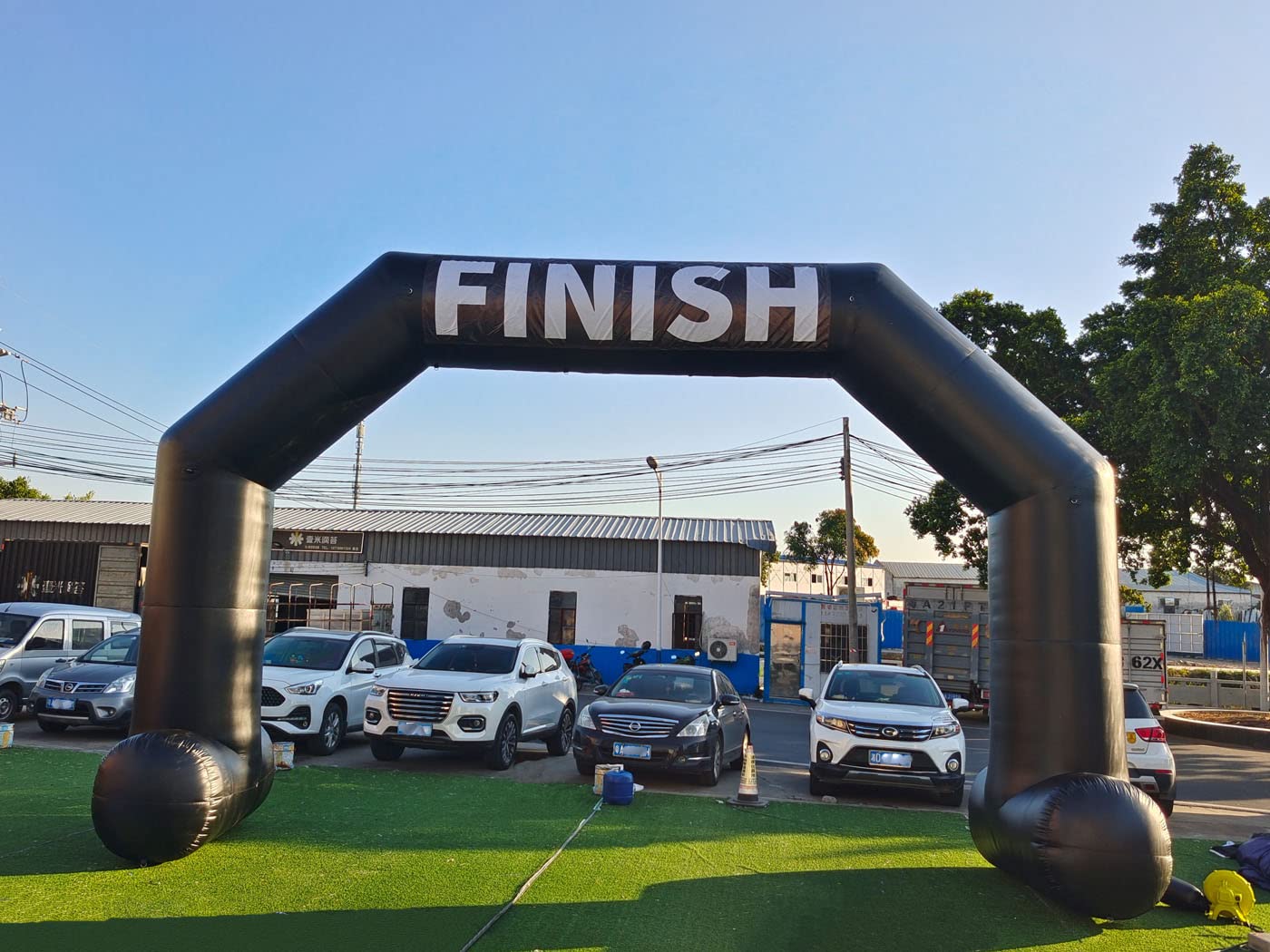 Aufblasbarer Bogen mit Start Finish Line Banner und Gebläse für Outdoor-Werbung, Partys und Sportrennen