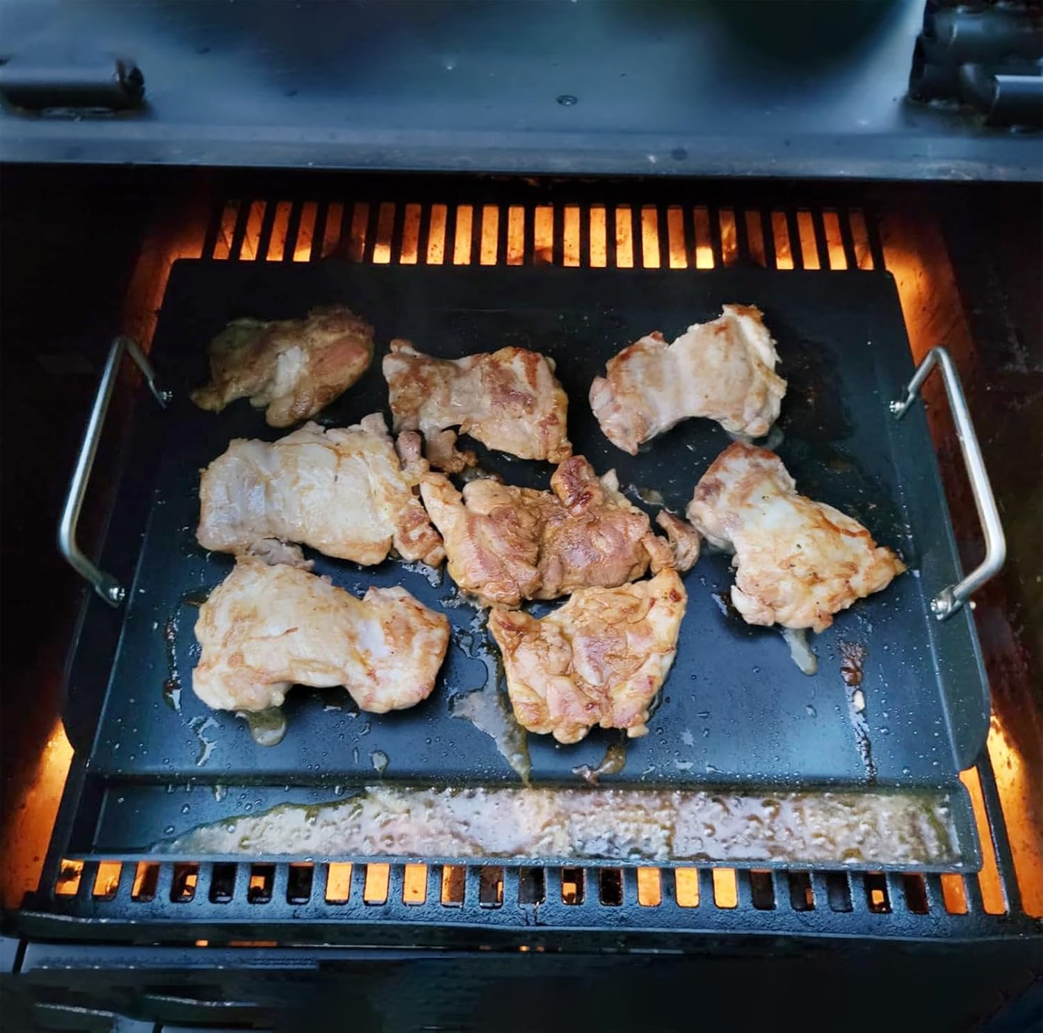 Universal Flat Top Griddle, BBQ Griddle Inserts for Gas/Electric/Charcoal Grill/Stove, 17" x 13" Skillet for Weber Charbroil Camp Chef Nexgrill Cooking Skillet Pan for Outdoor, Carbon Steel,1PC