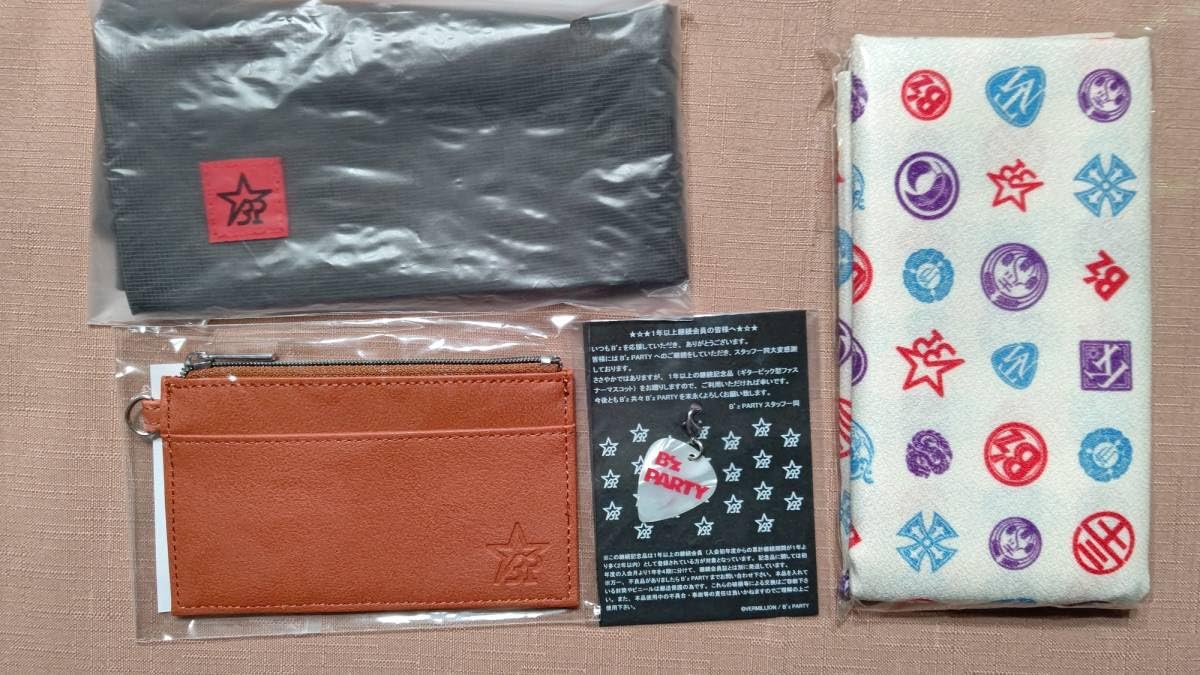 Amazon.co.jp: 3 B'Z ファンクラブグッズ B'z PARTY PVCフラット