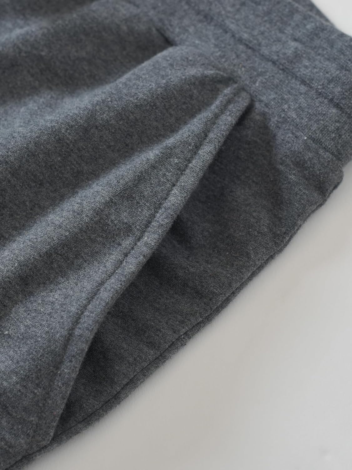 Weintee Women's Petite Capris Capri Joggers with Pockets - Image 4