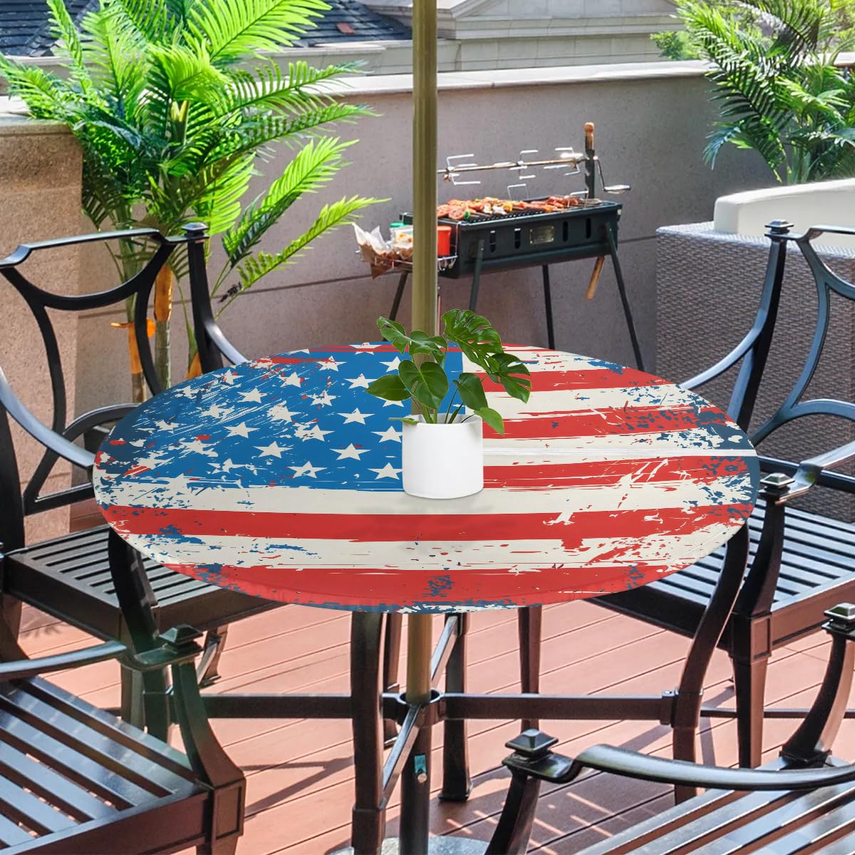 Tablerazzi American Flag Round Outdoor Tablecloth with Umbrella Hole and Zipper 4 of July Independence Day Fitted Tablecloth Wipeable Table Cloth for Picnic Garden, 36''-44''