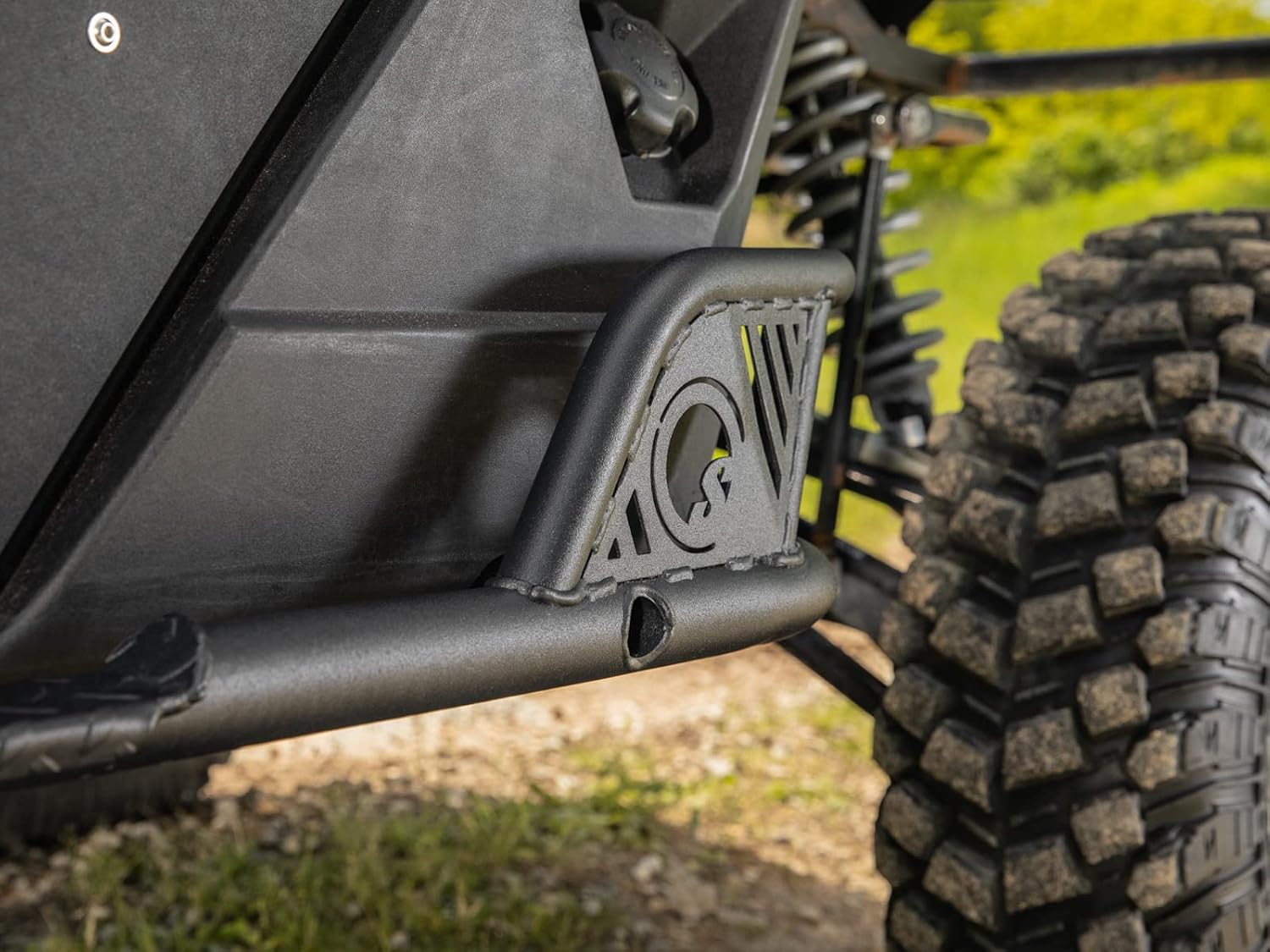 SuperATV Nerf Bars for 2020+ Polaris Ranger 1000 Crew | Black | Made with 1.75” Diameter Steel Tubing | Diamond Plate Step | Protects Against Trees and Rocks on Tight Routes | Powder-Coat Finish