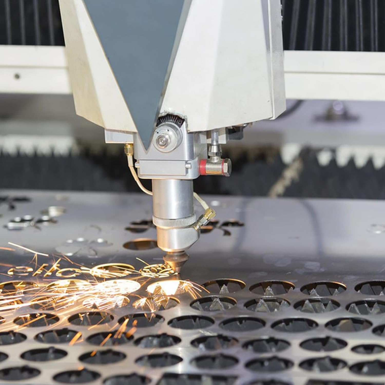 6061-T6 Aluminum Sheet 12x16x1/8 Inch Thickness Durable Aluminum Plate, Thick Metal Aluminum Sheet Covered with Protective Film for Industry, DIY