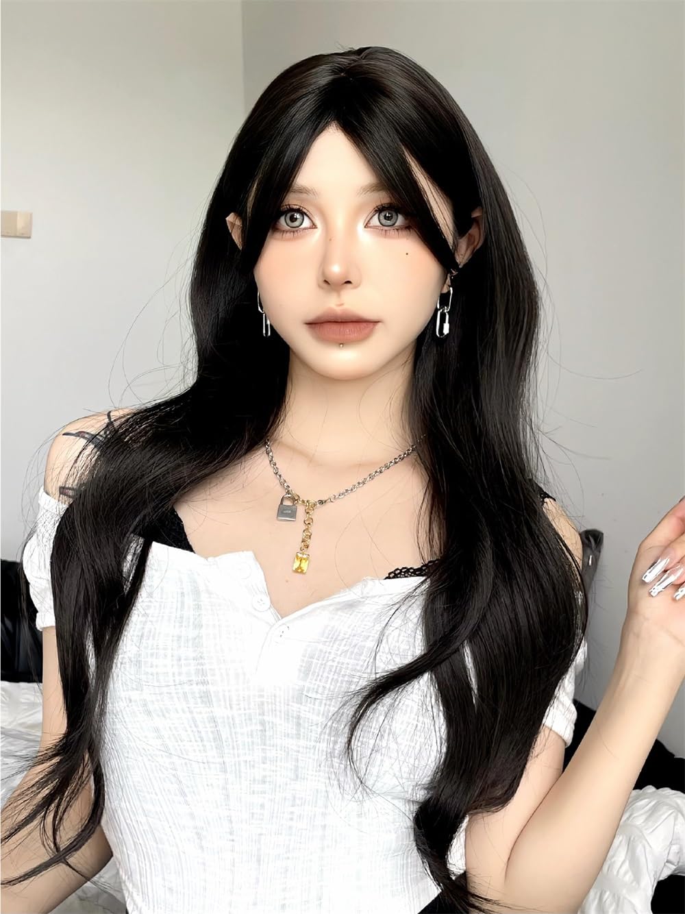 Long Wig for Women - 26" Black Synthetic Wig, Realistic Simulation Scalp, Middle Part with Bangs, Natural Silky Soft & Heat-Resistant for Daily Use