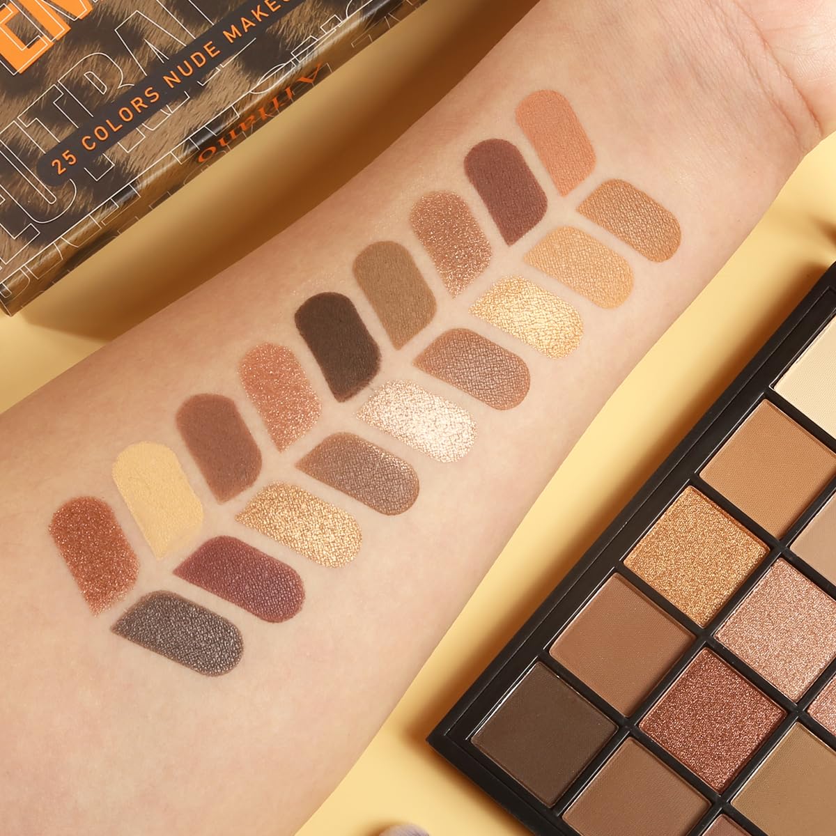 BEUSELF Nude Neutralna paleta cieni do powiek 25 kolorów matowy błyszczący brązowy złoty cień do powiek naturalny pigment nagi dymny do brązowych oczu paleta do makijażu